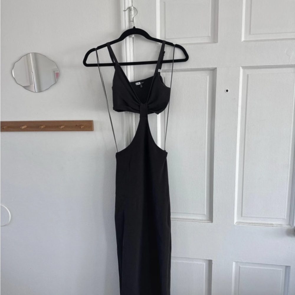 Elegant Black Strappy Dress
